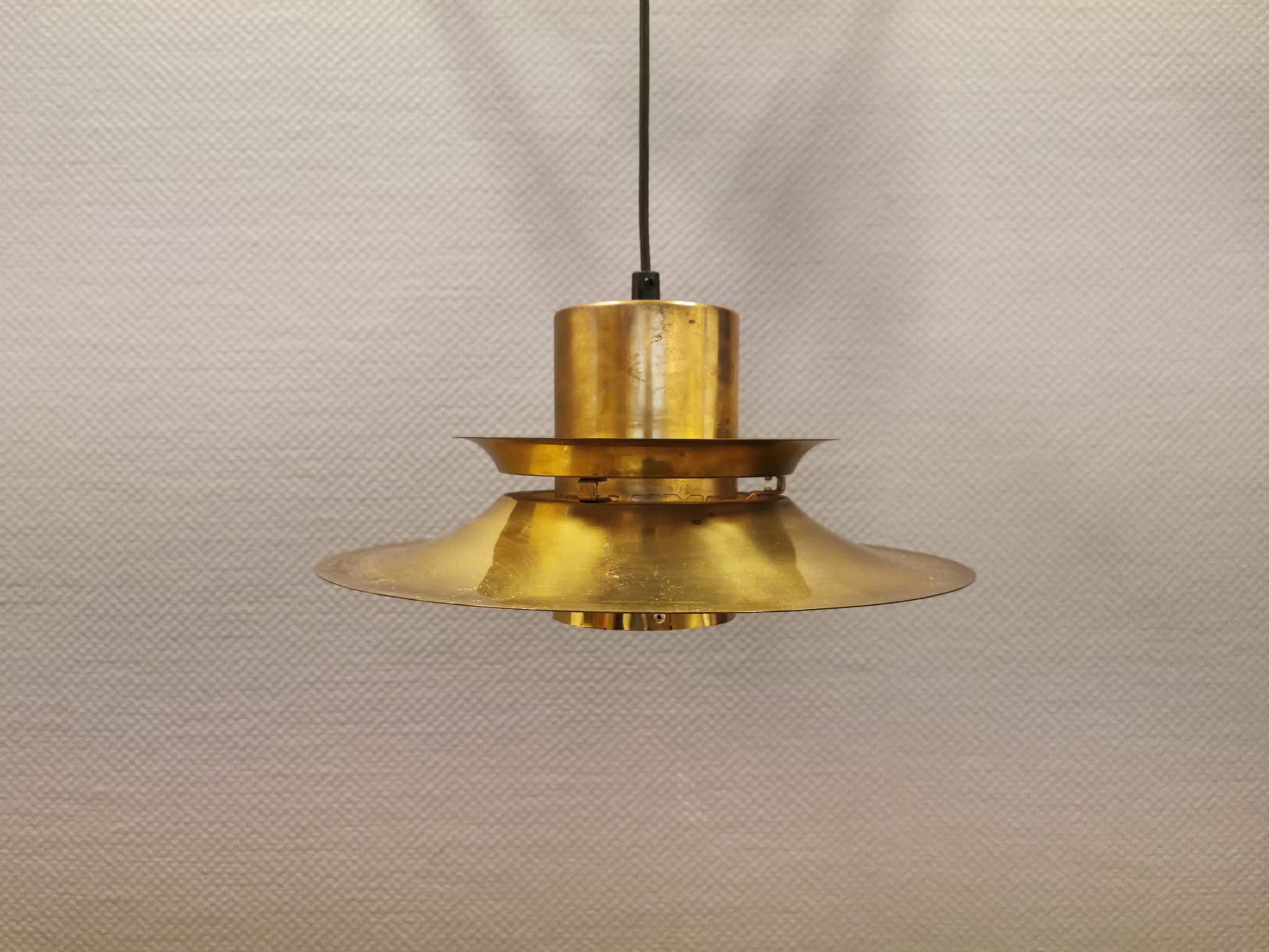 Hanging lamp from the 1970s-1980s, produced by Danish Vitrika, made of brass.