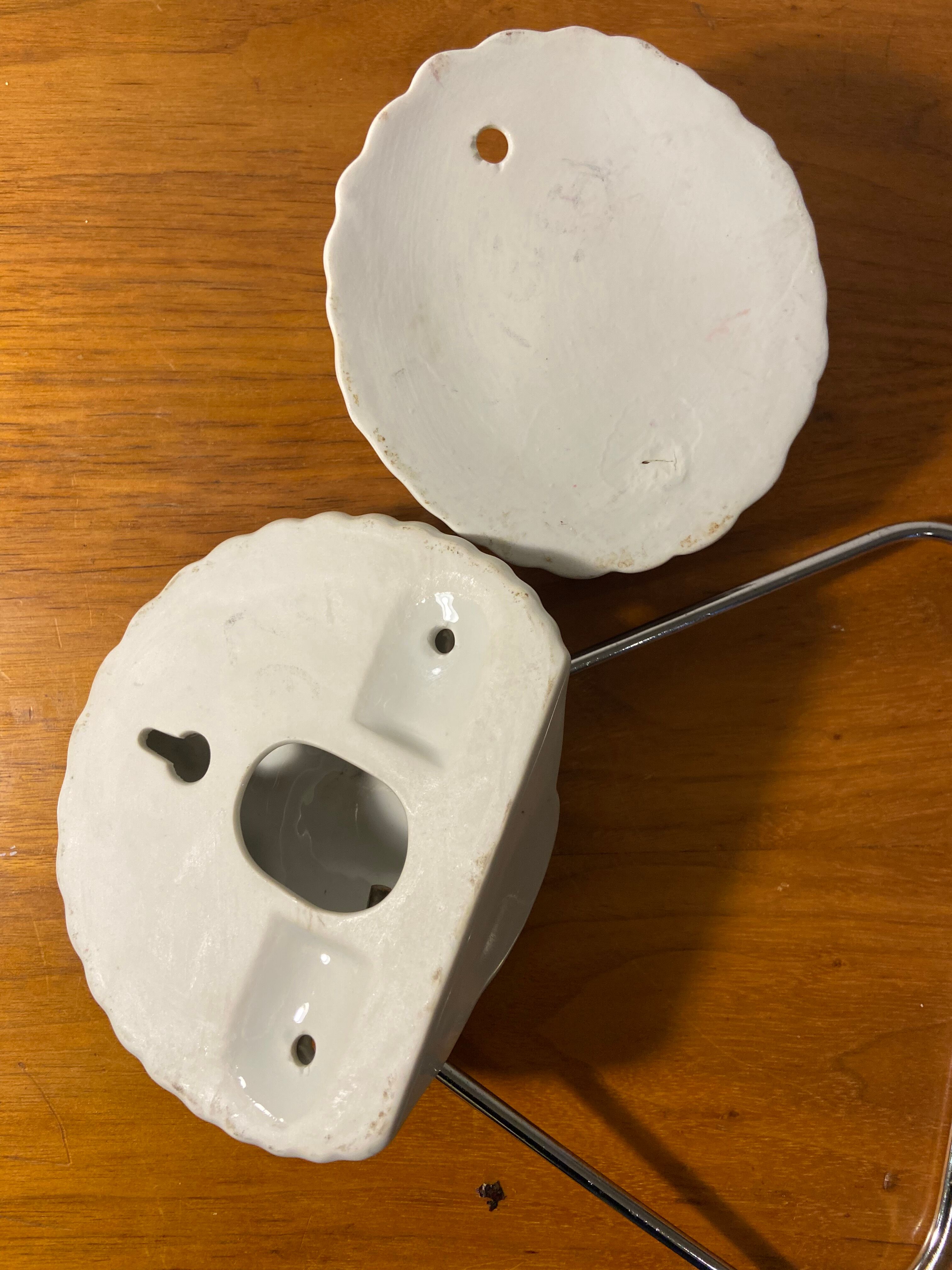 Shell towel rack and earthenware soap holder