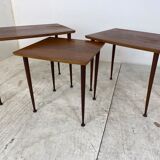 Tables gigognes scandinaves en teck du milieu du siècle, ensemble de 3