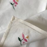 Set of embroidered napkins