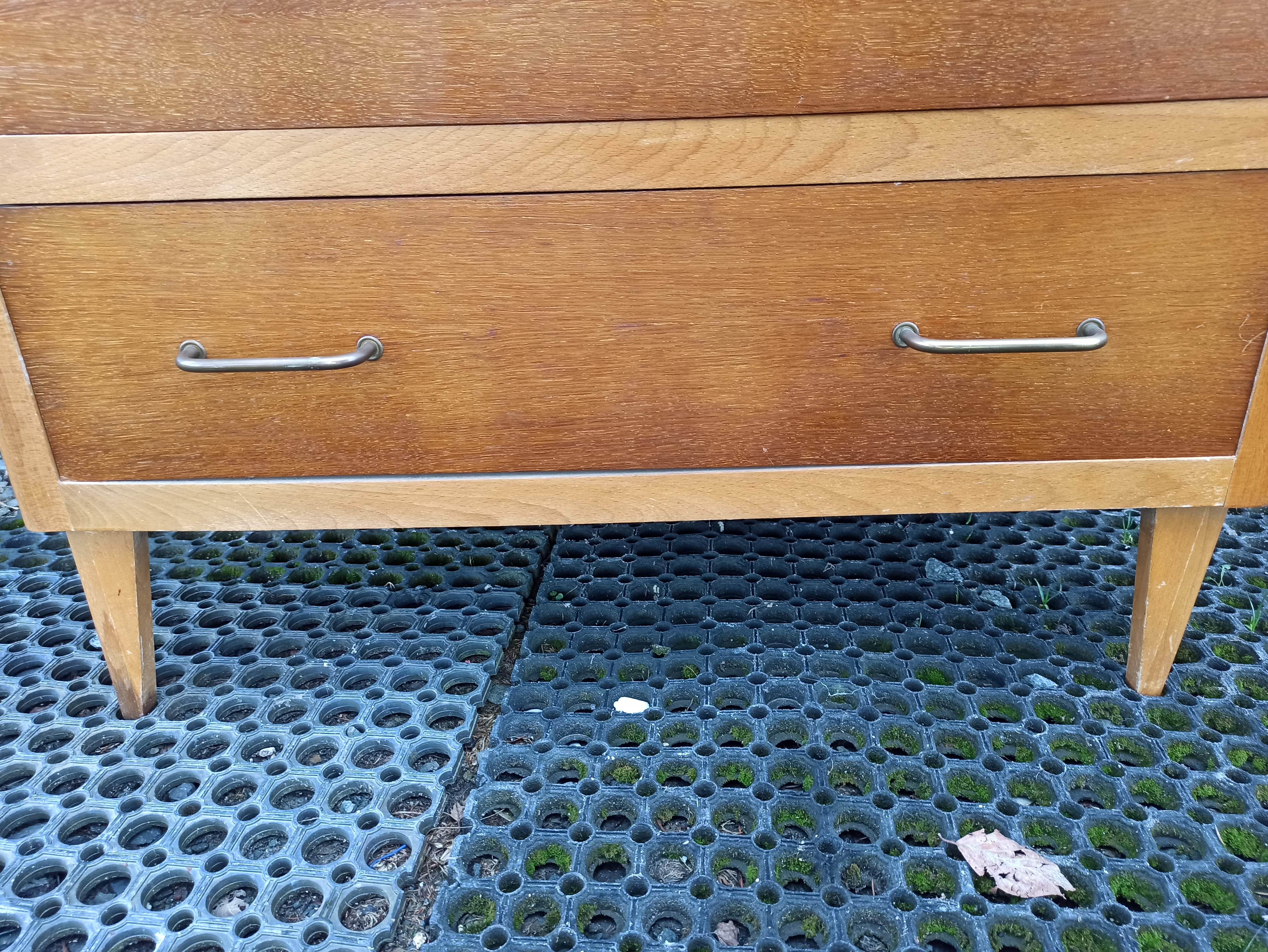 Commode des années 50/60 - 3 tiroirs