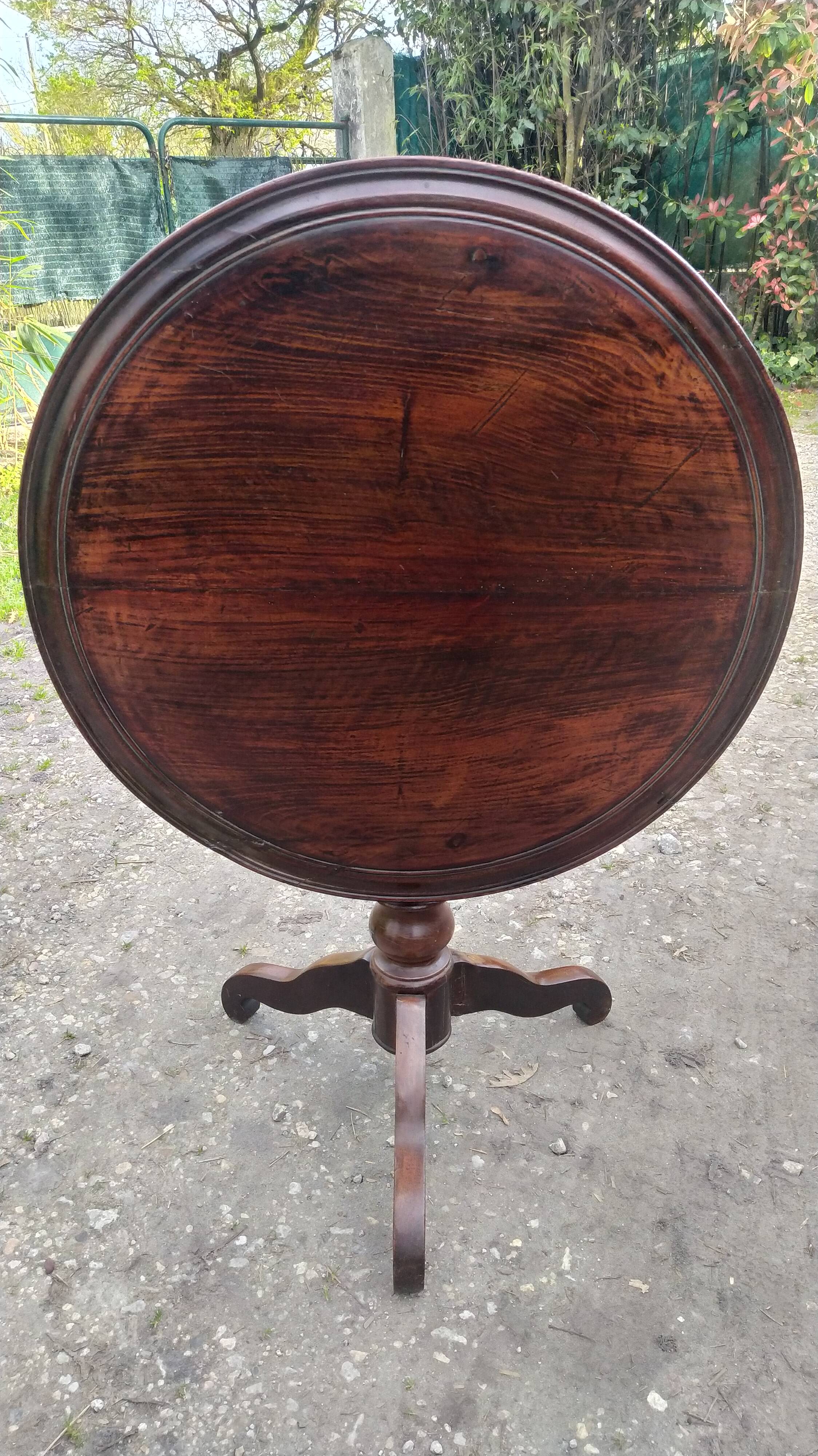 tilting top side table, solid wood, tripod base, late 19th century