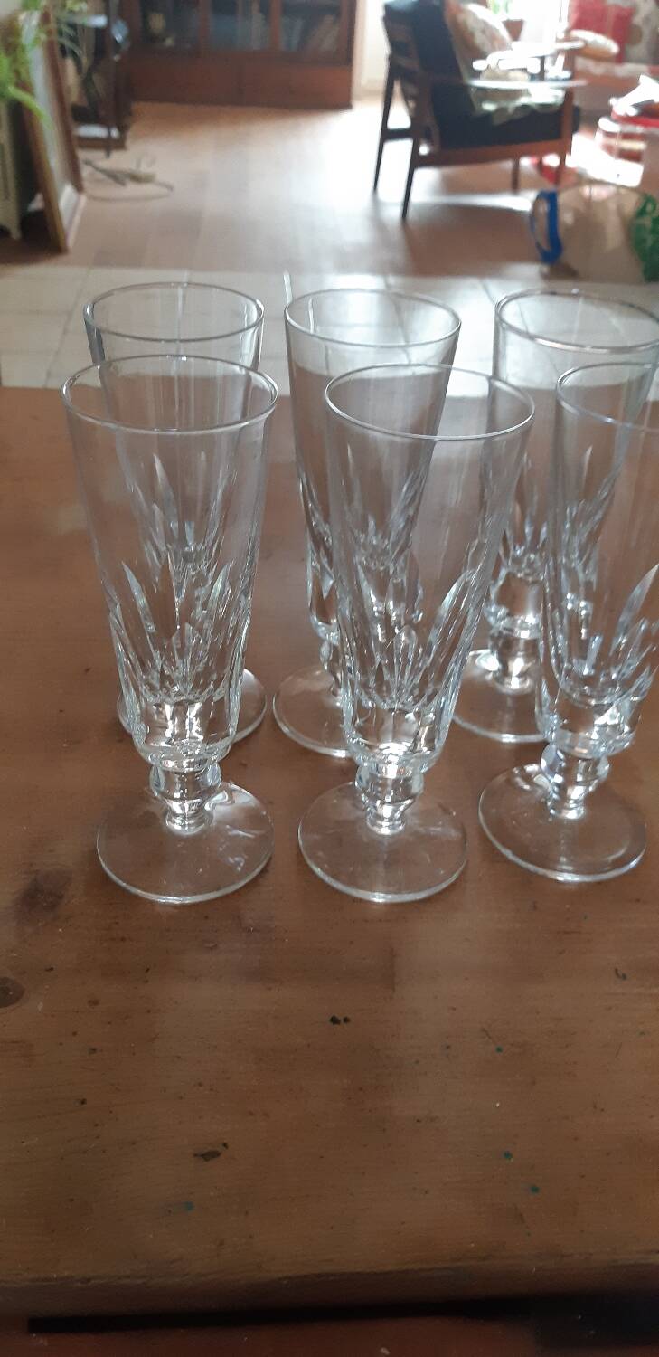 6 crystal flutes from St Louis