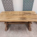 Farm table