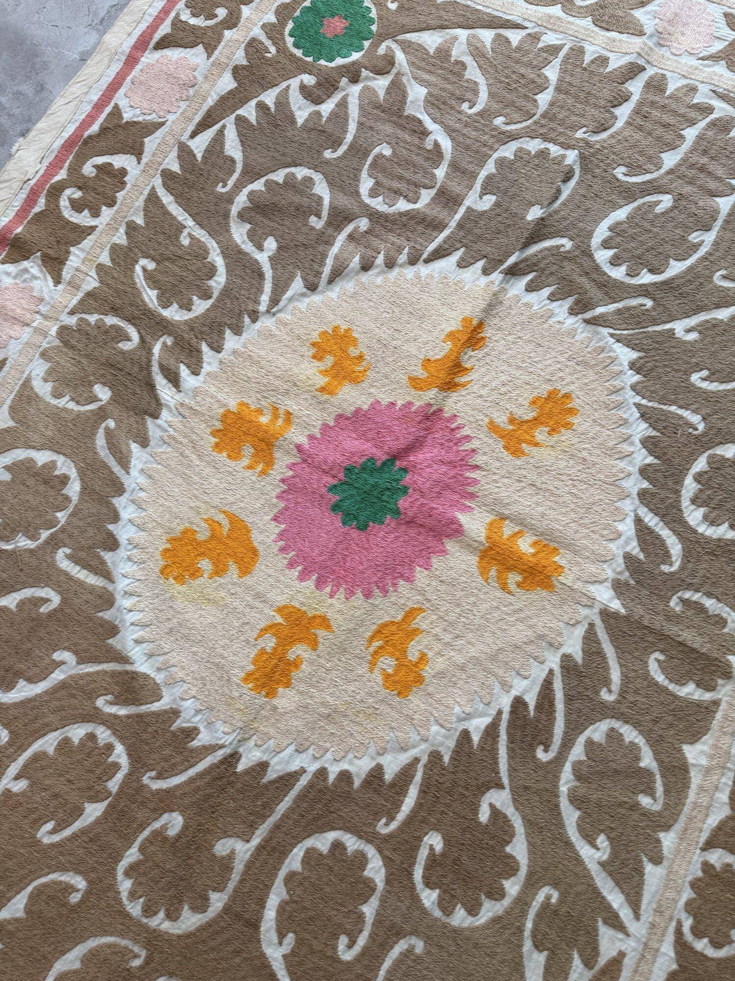 Vintage hand-embroidered tablecloth 116x160 cm