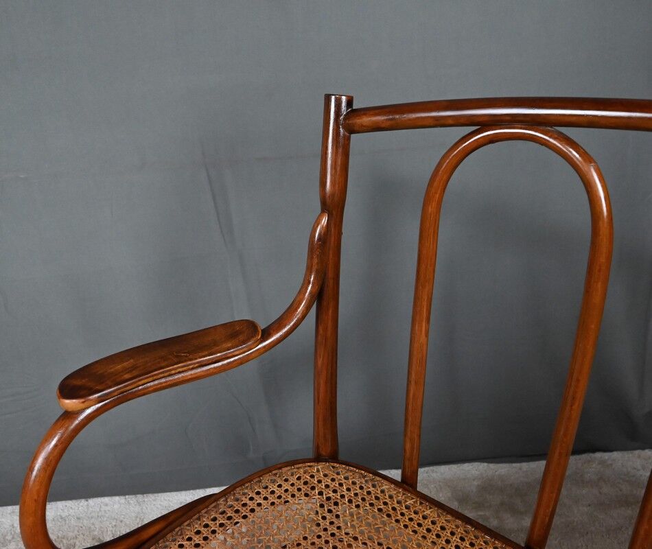 Curved beech bench, stamped J&J Kohn – Early 20th century