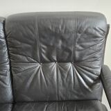 Scandinavian 2-seater sofa 1970s vintage in black leather and curved wood