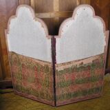 Old screen with 2 sheets in fabric