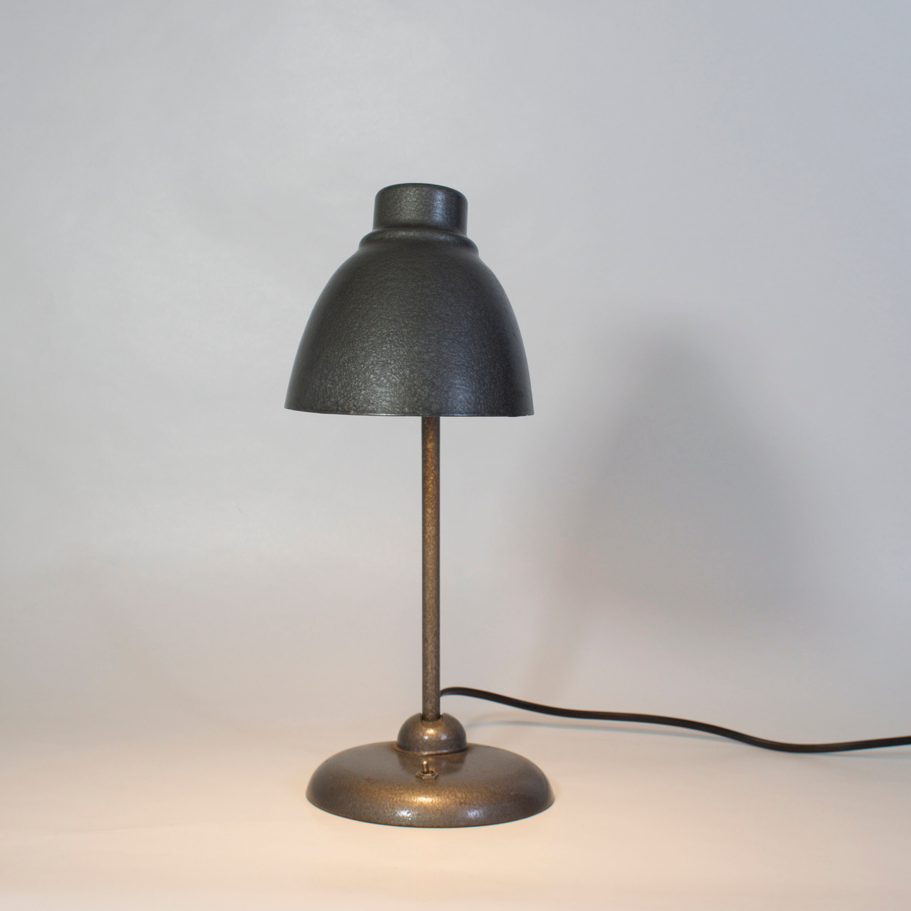 Office lamp, modernist metal, vintage