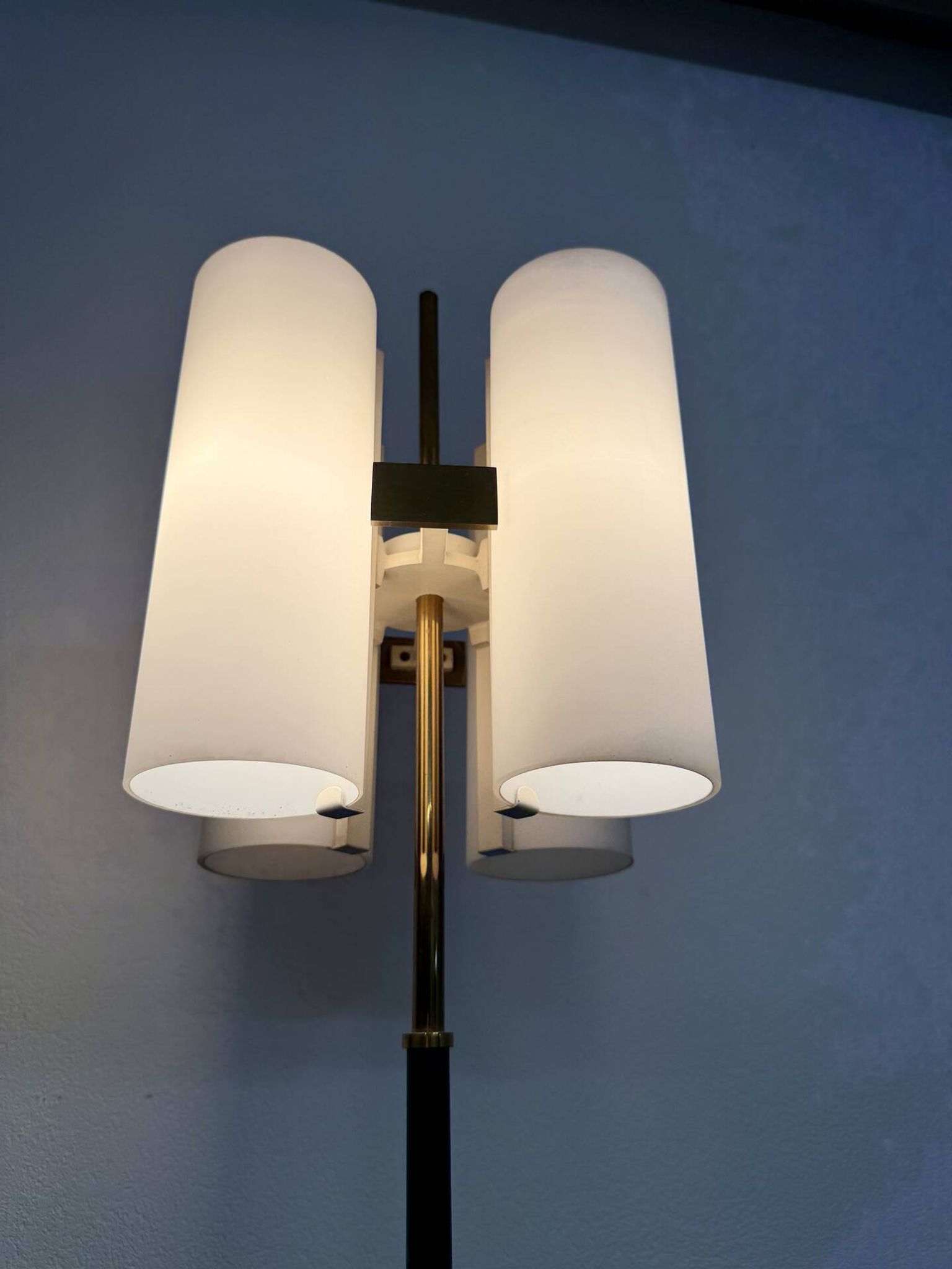 Vintage 1960s Arlus France brass four-light lamp post.