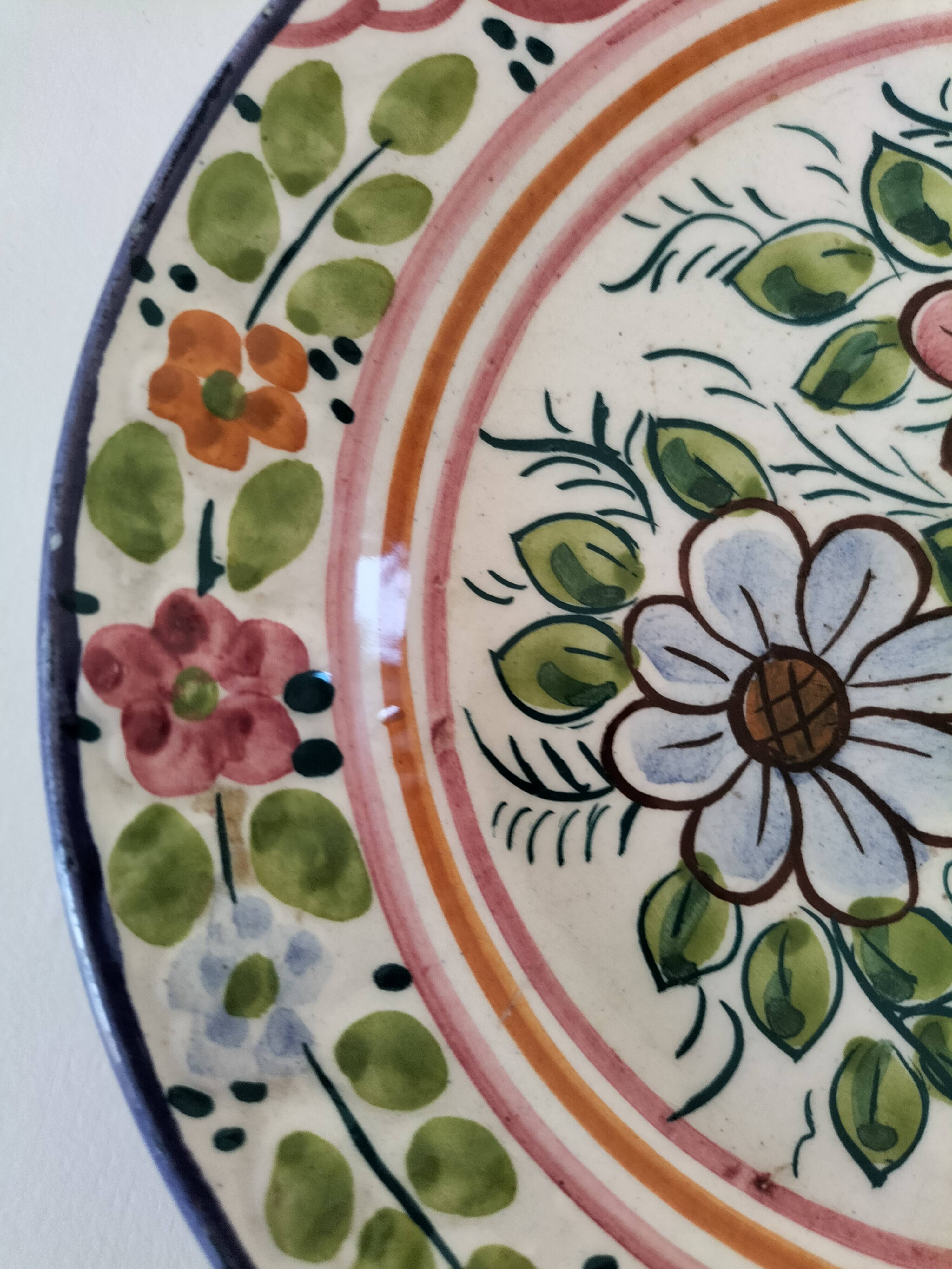 Majolica plates signed Pascual Zorrilla