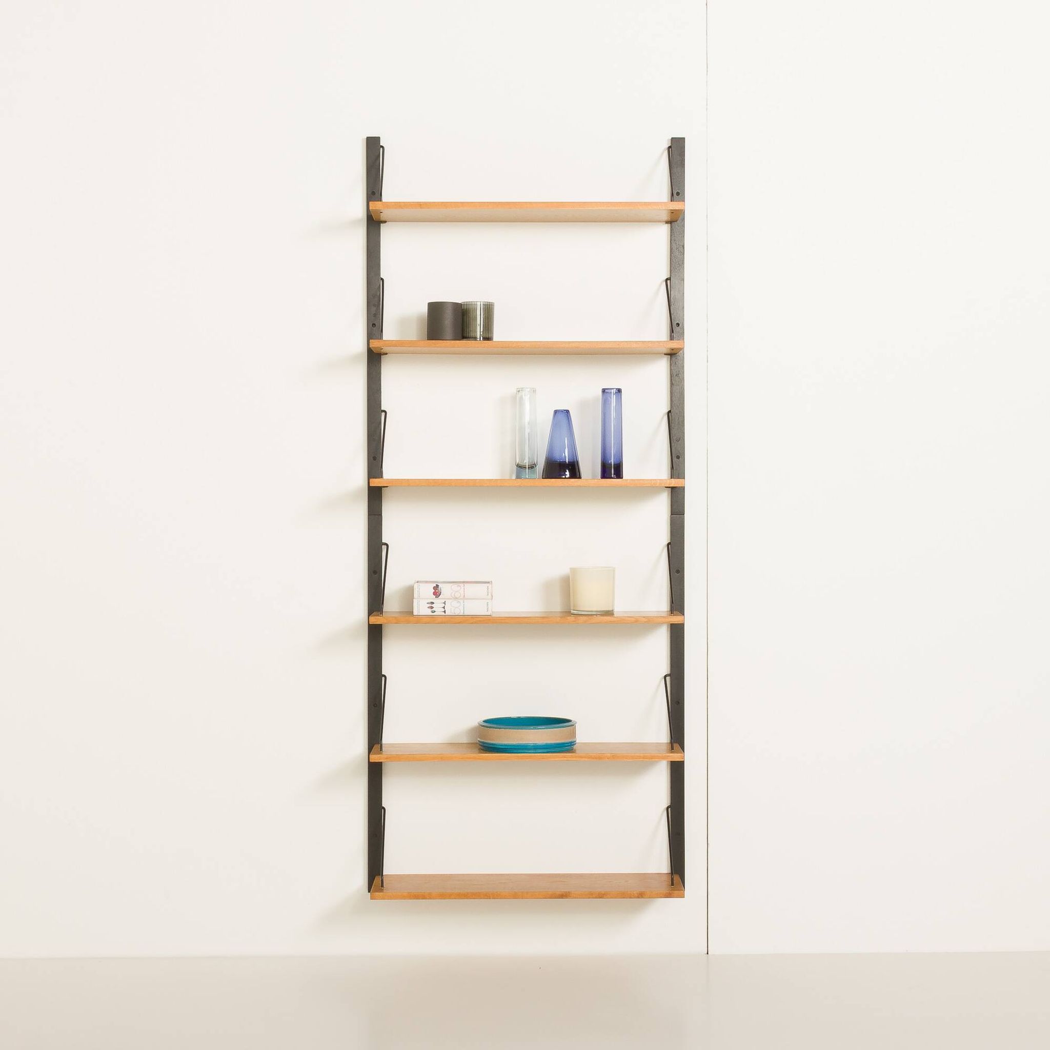 Système d'étagères modulaires scandinaves en chêne, années 1960