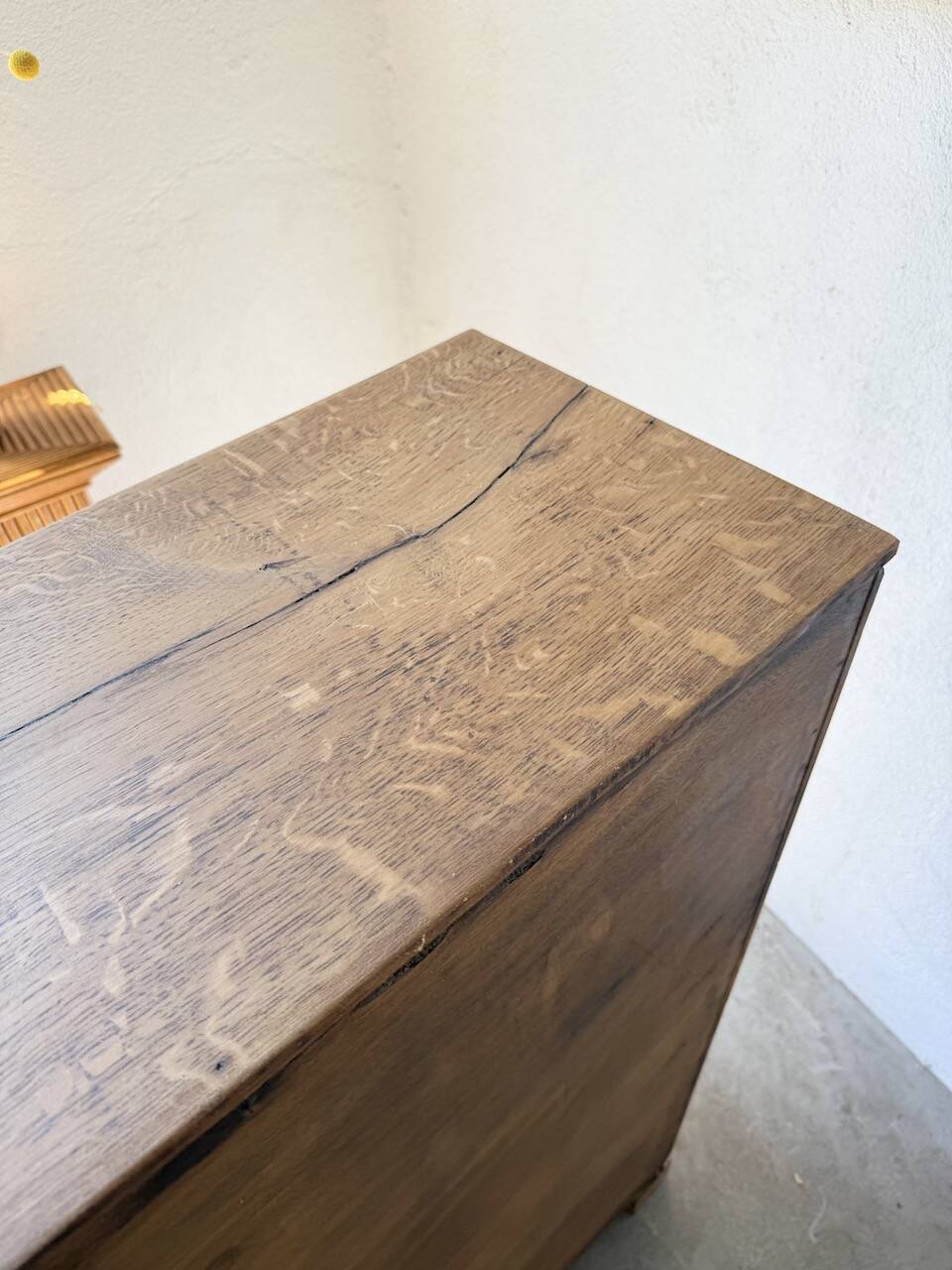 Enfilade vitrée en chêne, années 50