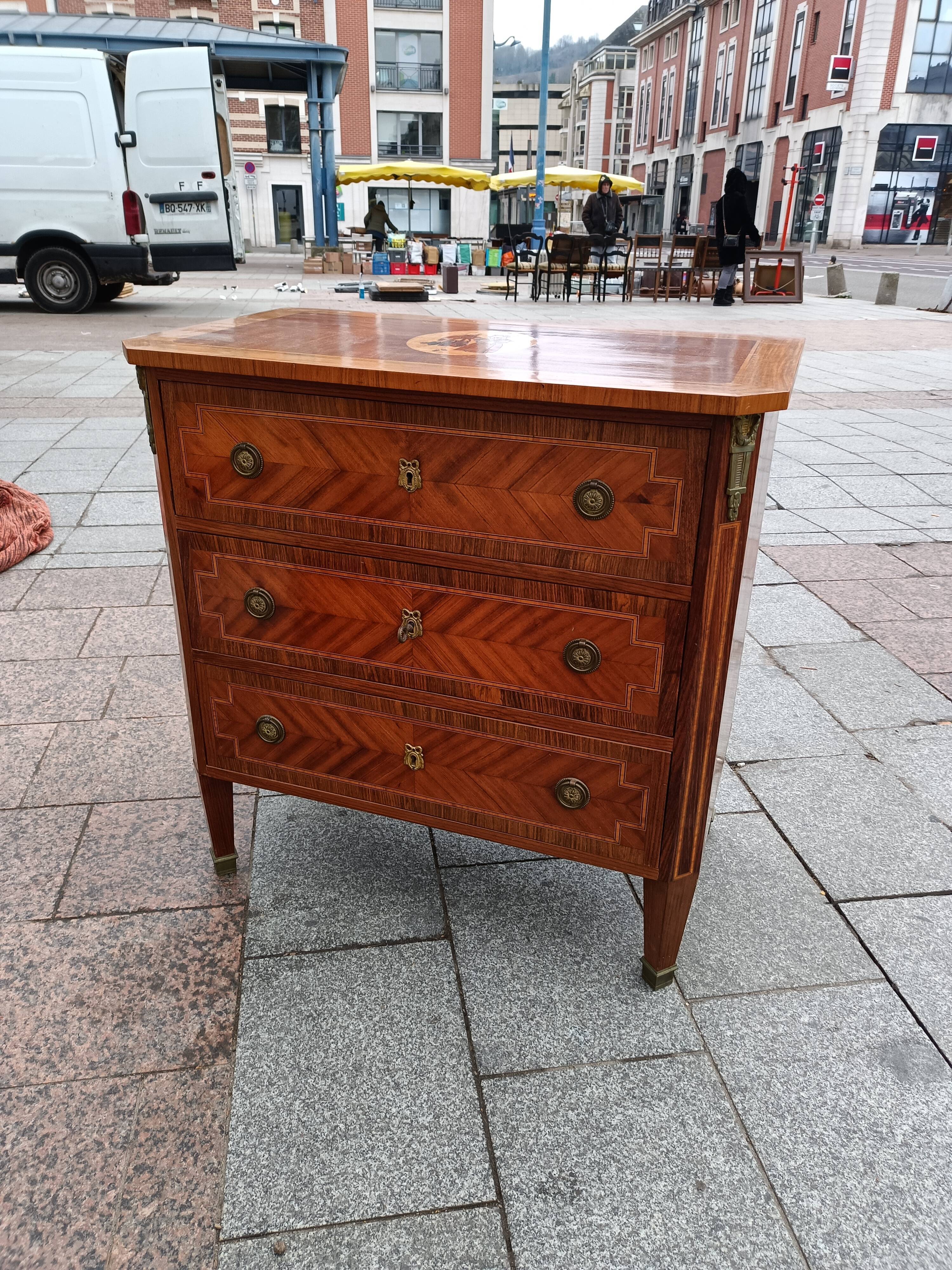 Old Louis XVI style chest of drawers in marquetry