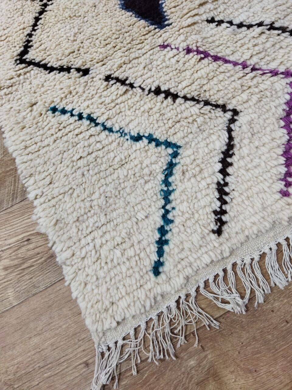 Handcrafted Moroccan Berber Rug 236 X 152 CM