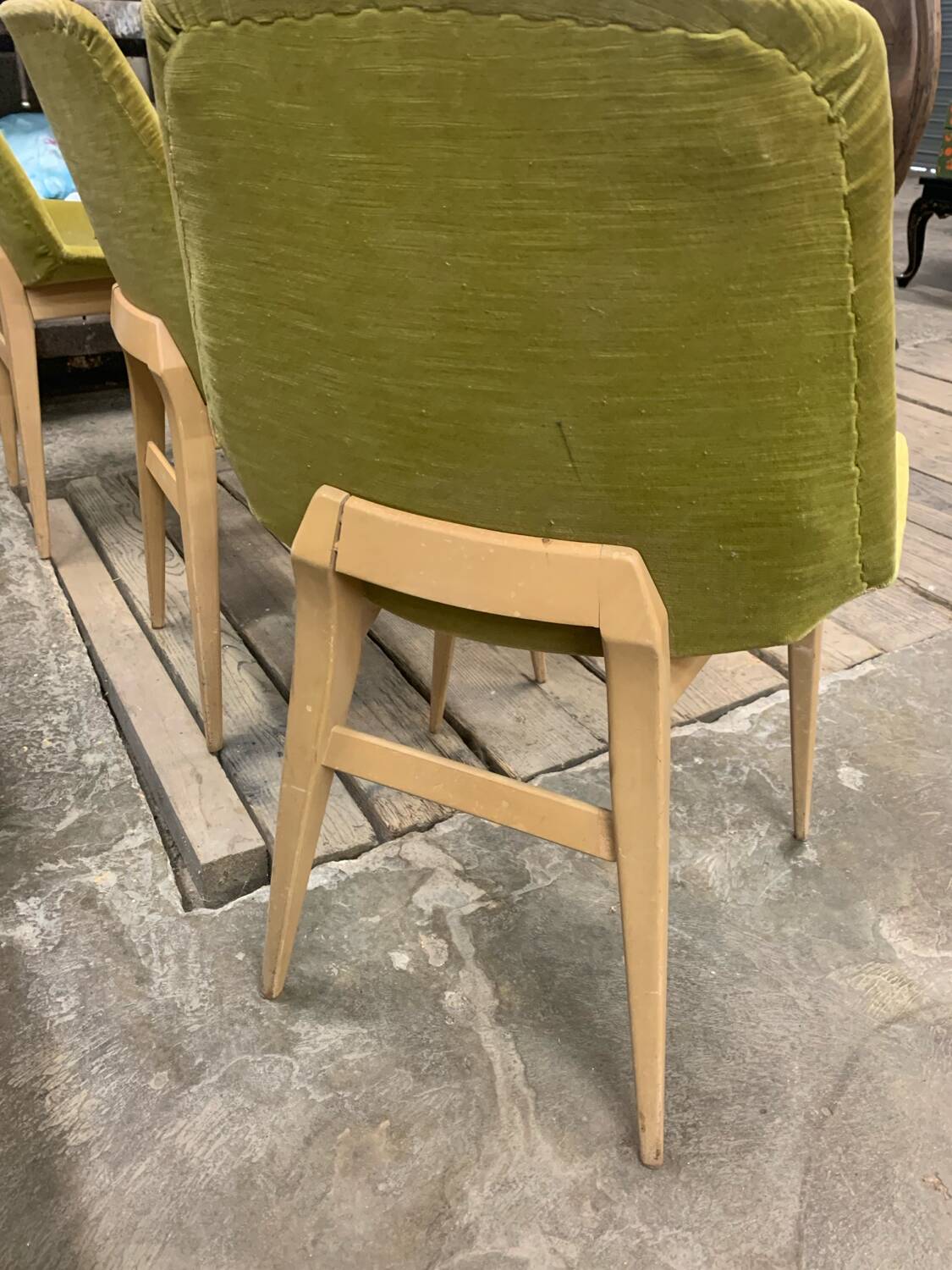 6 chaises scandinaves en velours vert, circa 1960