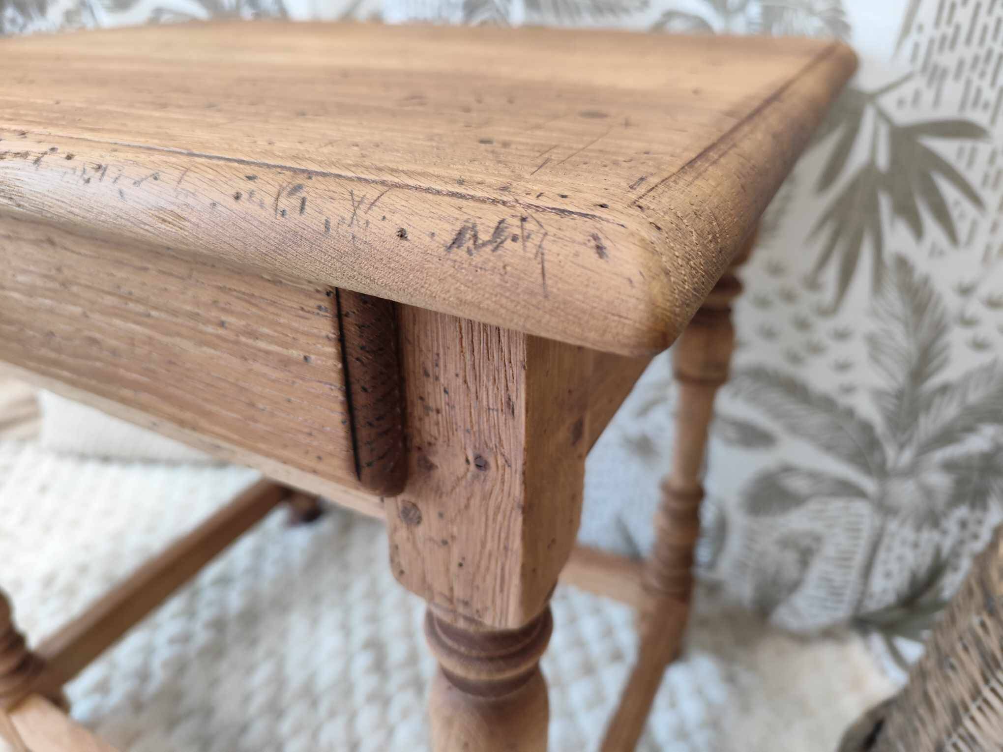 Table de chevet bois