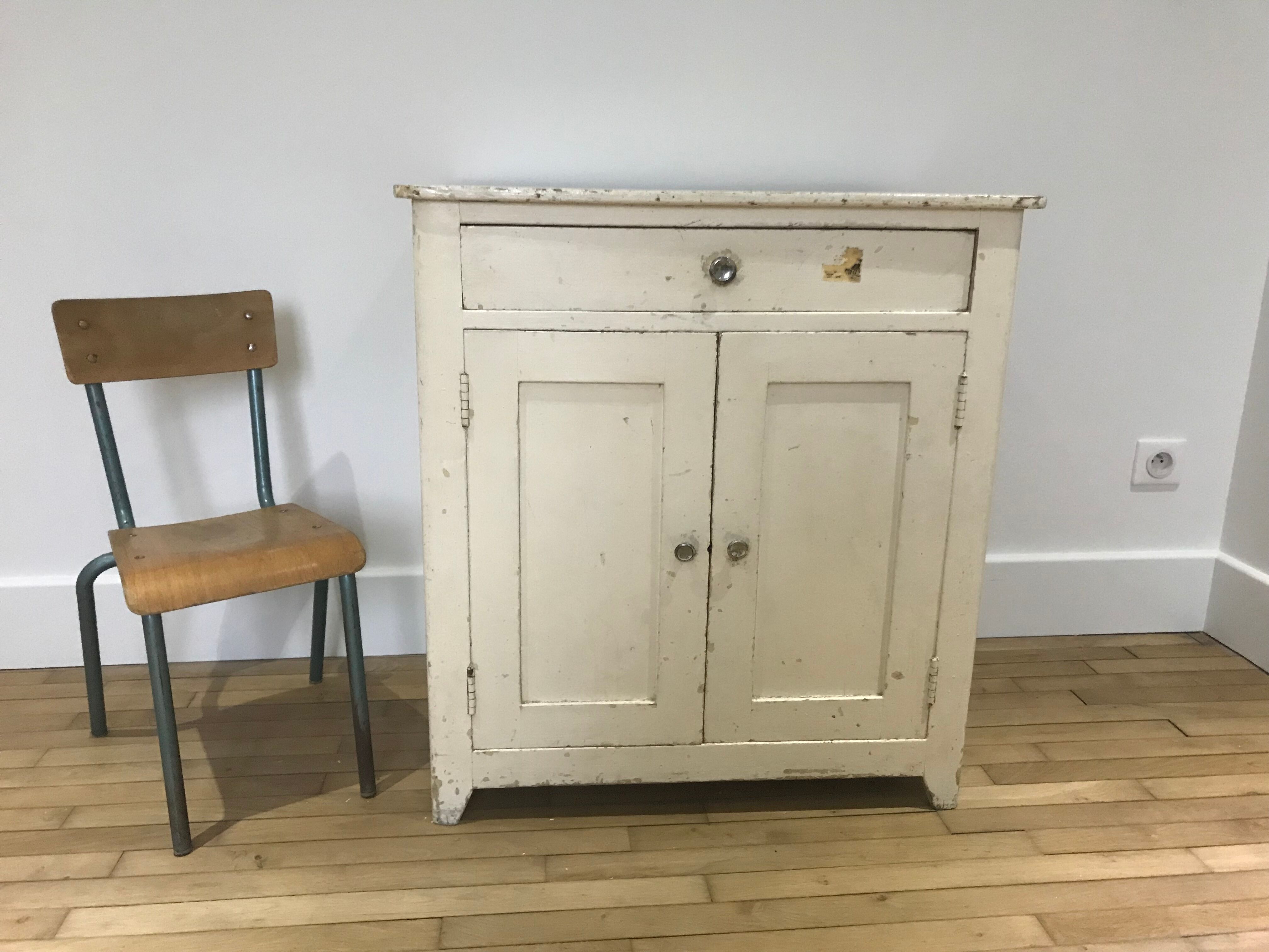 Former parisian buffet