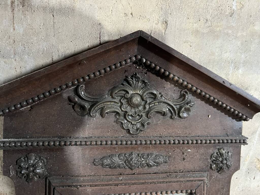 Antique carved wooden wall mirror – ornate pediment, Napoleon III style