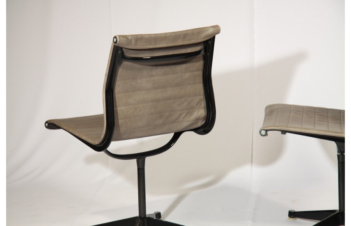 EA-104 aluminum Desk Chair By Charles & Ray Eames For Herman Miller, 1970 s