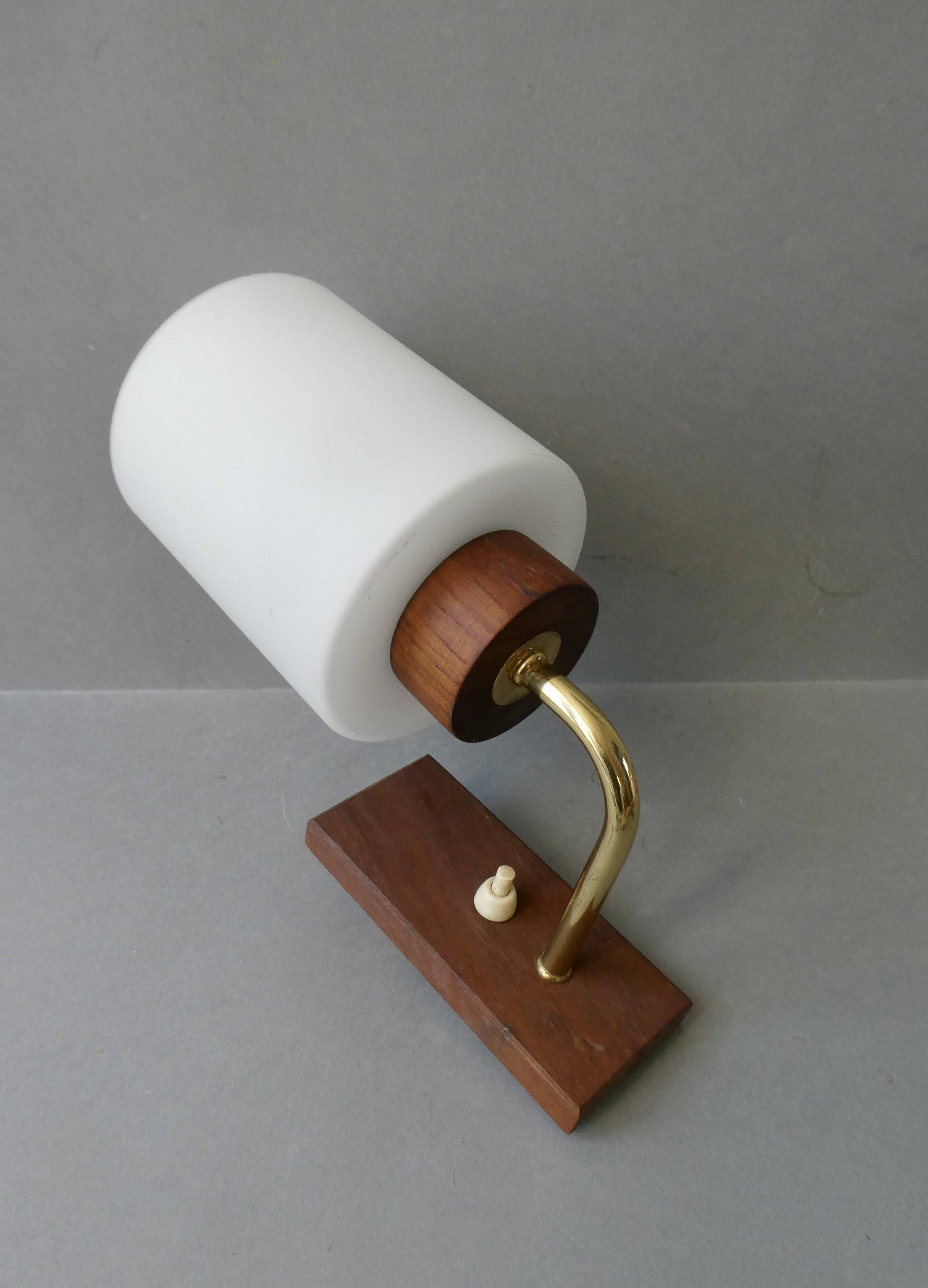 Scandinavian wall lamp in teak and opaline, 1970s