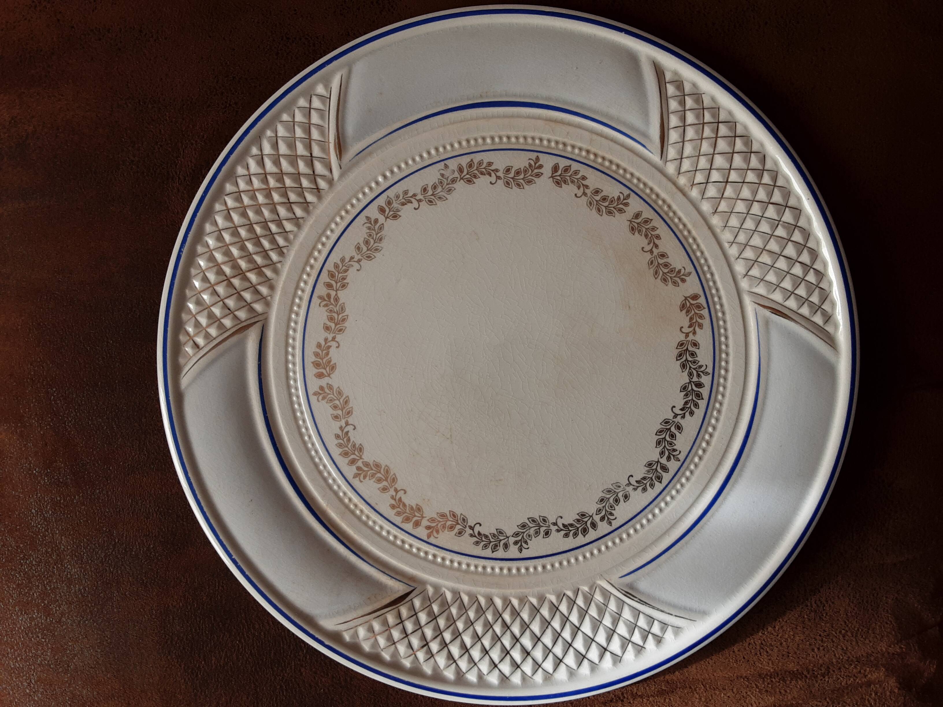 SA opaque porcelain dish