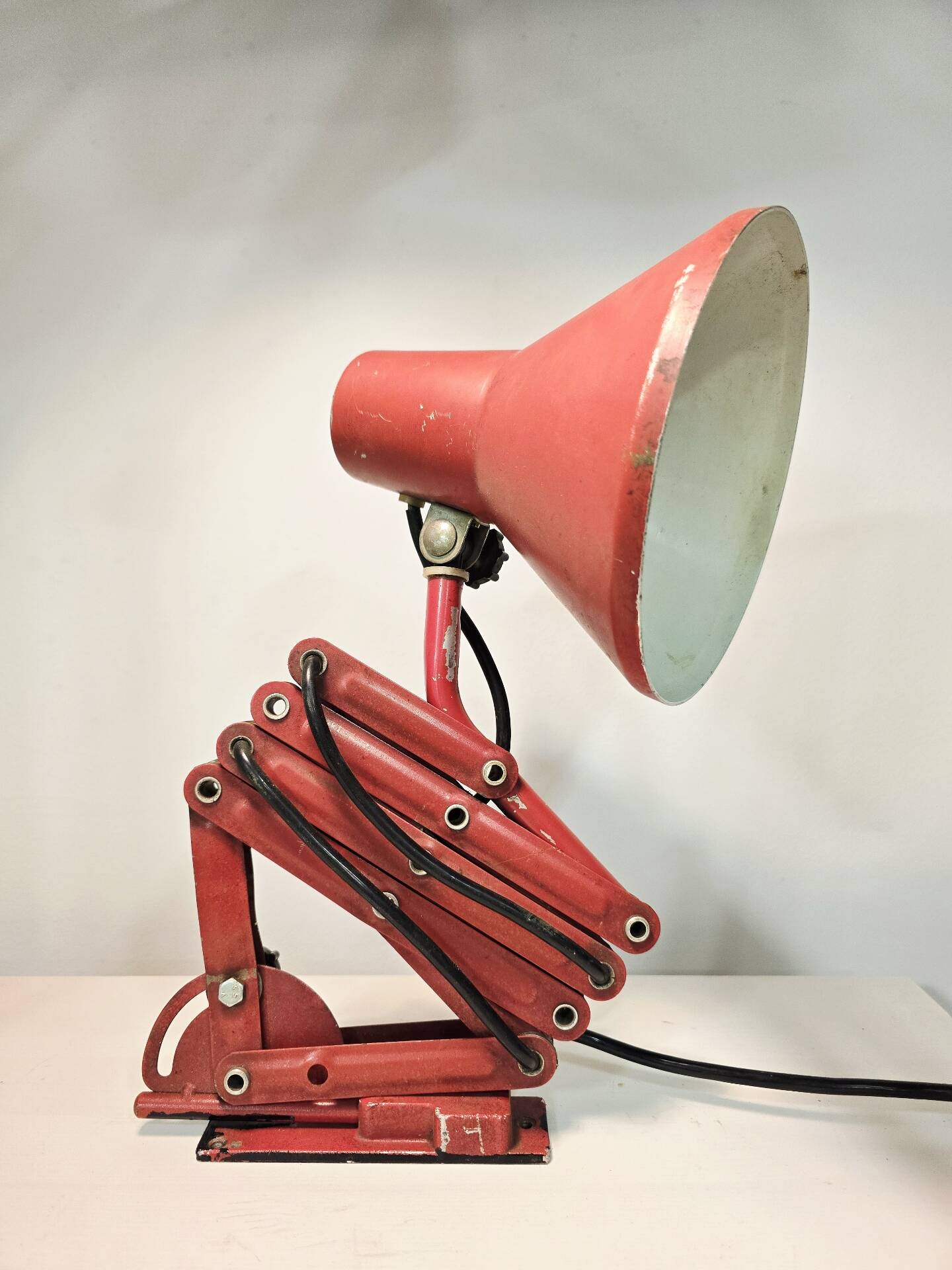Lampe de bureau/du mur à bras articulé industriel rouge – Lampe de travail en métal réglable