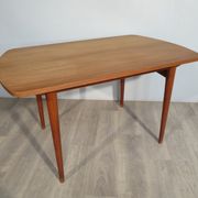 Table scandinave en teck massif des années 60
