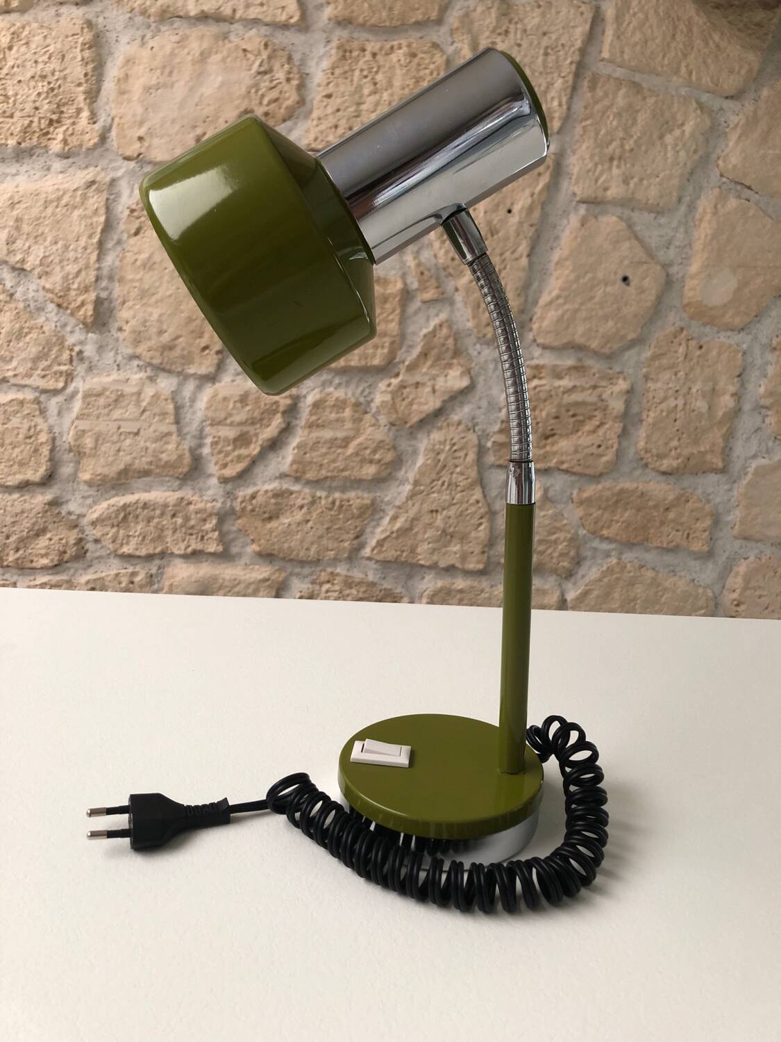 Metal desk lamp