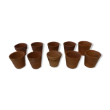 10 terracotta pots