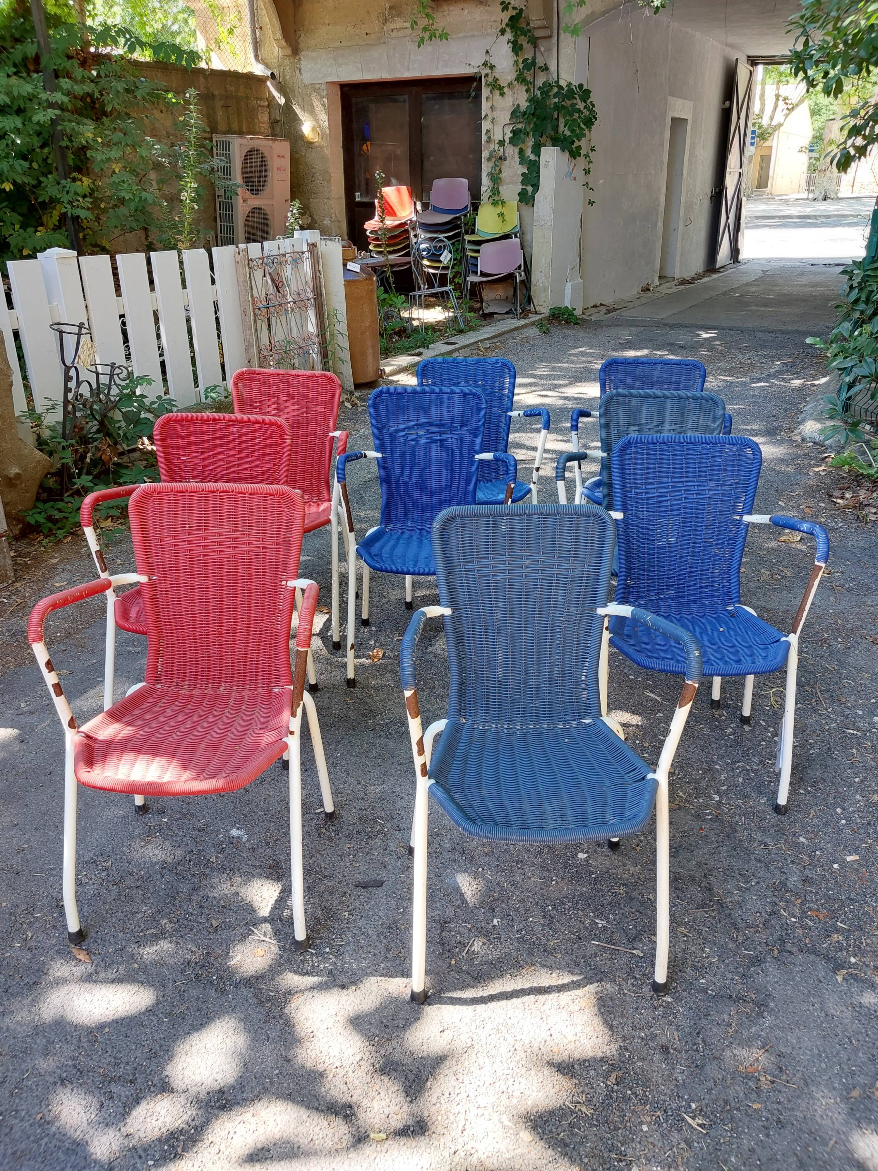 Set of eight scooby-doo chairs