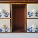 Spice shelf