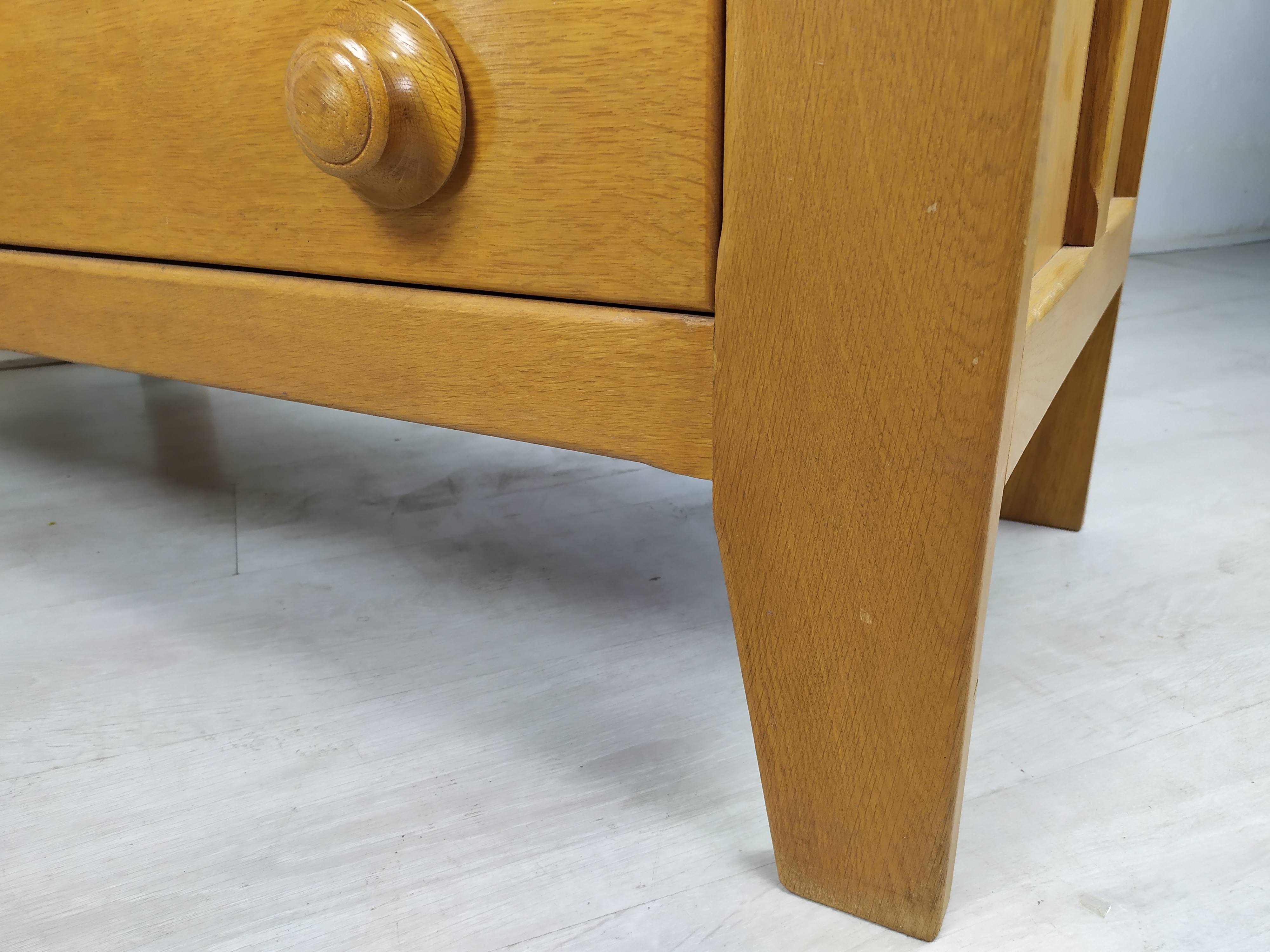 Vintage oak chest of drawers