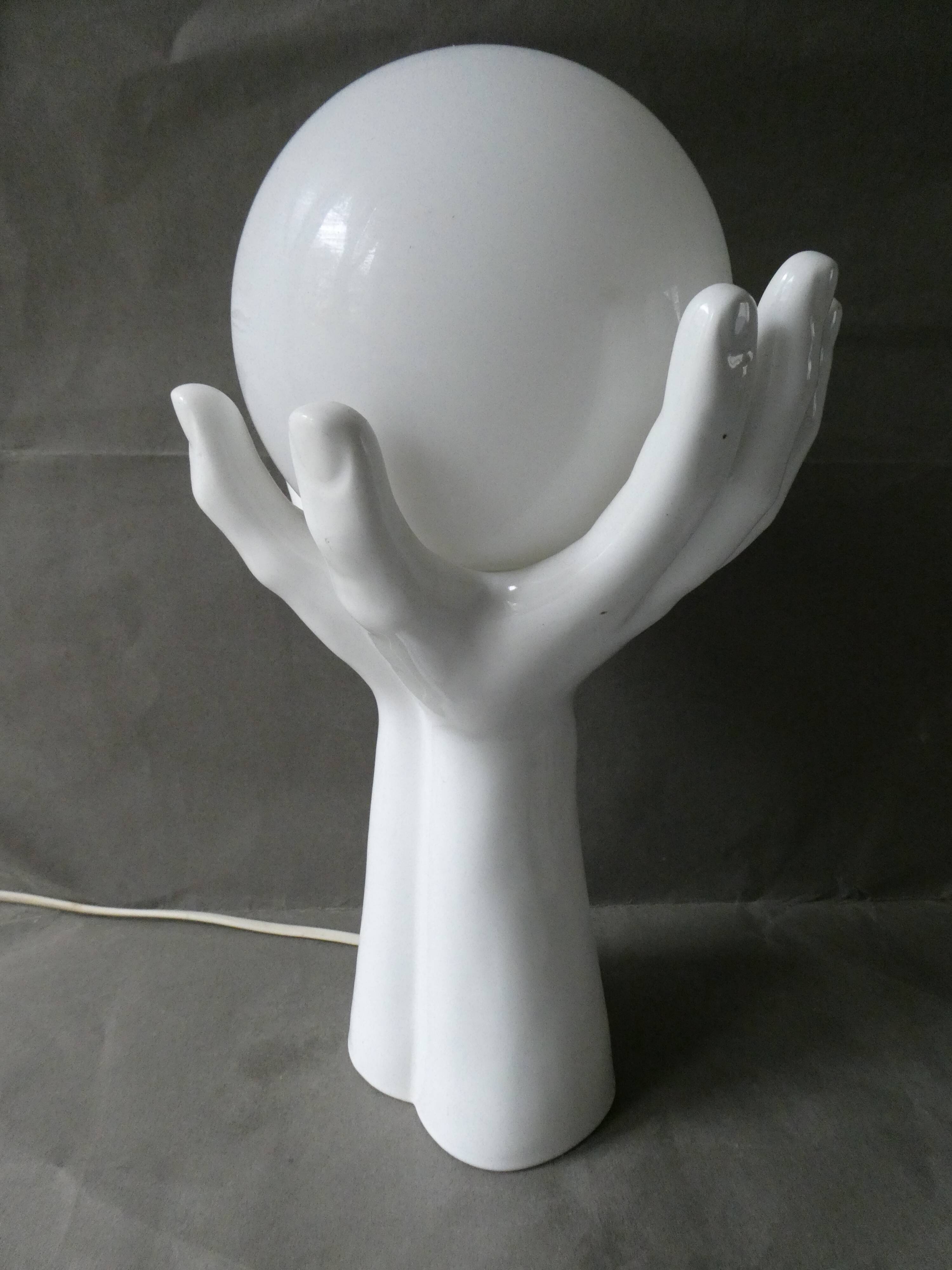 Lampe mains en céramique et opaline blanche