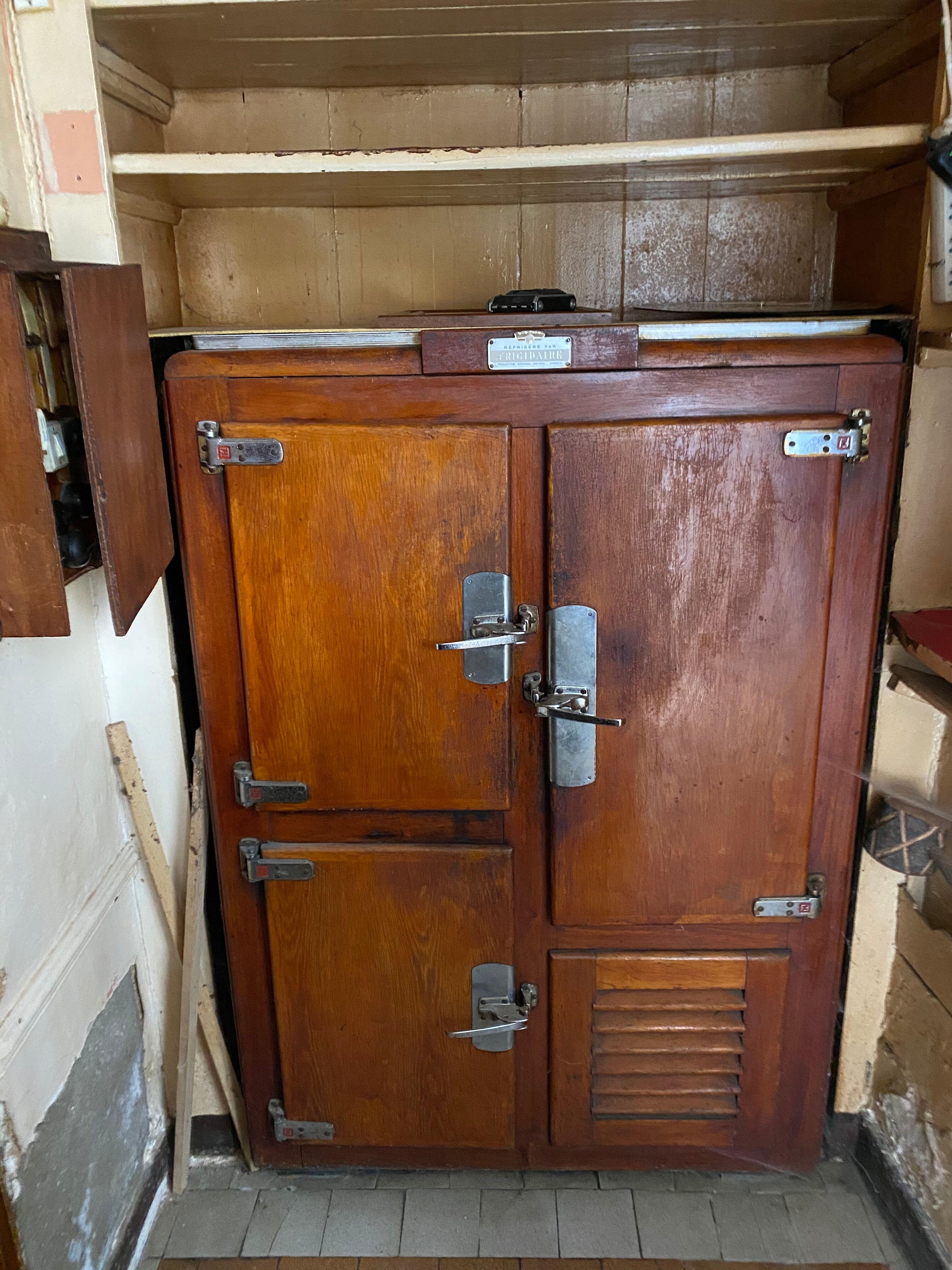 Buffet ancien Frigo vintage de bar