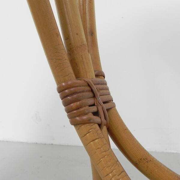 Table basse en bambou avec plateau rond en verre