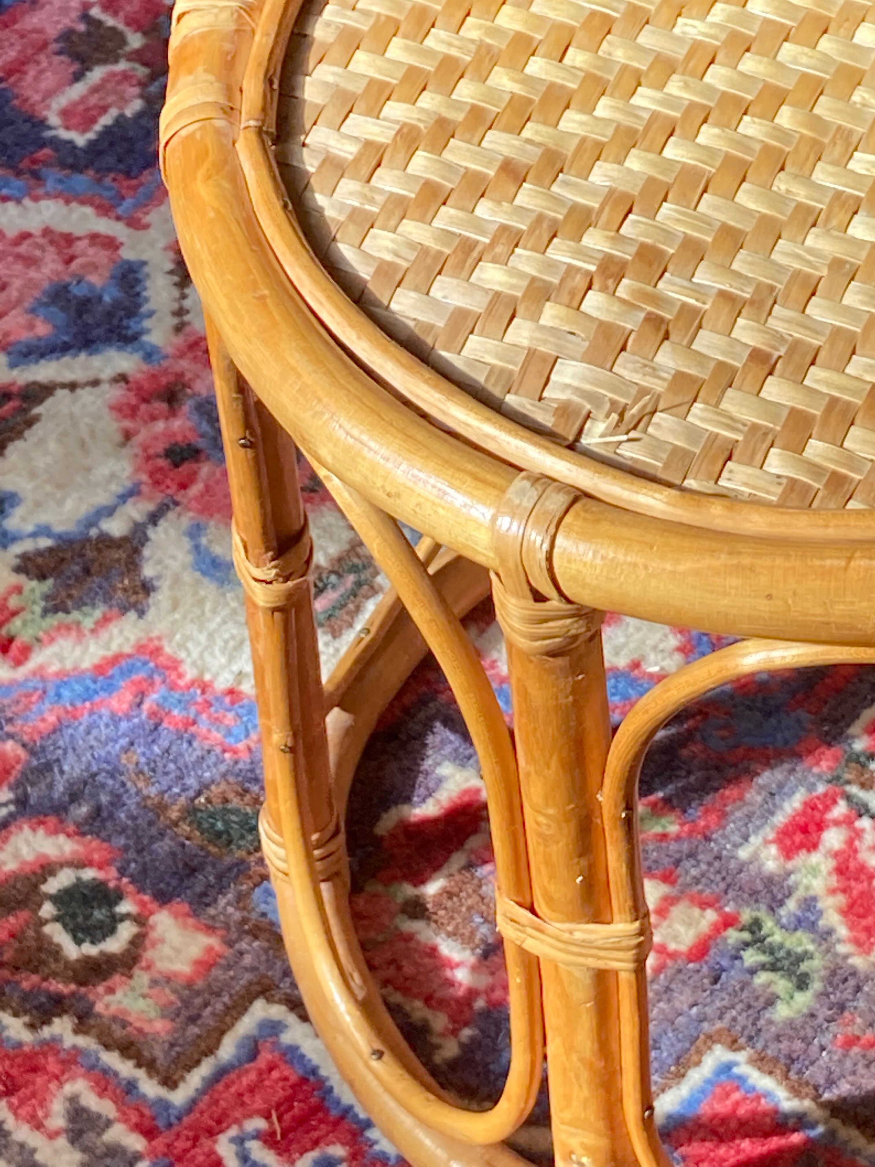 Table tasse d’appoint en rotin chevet guéridon en osier vintage ronde