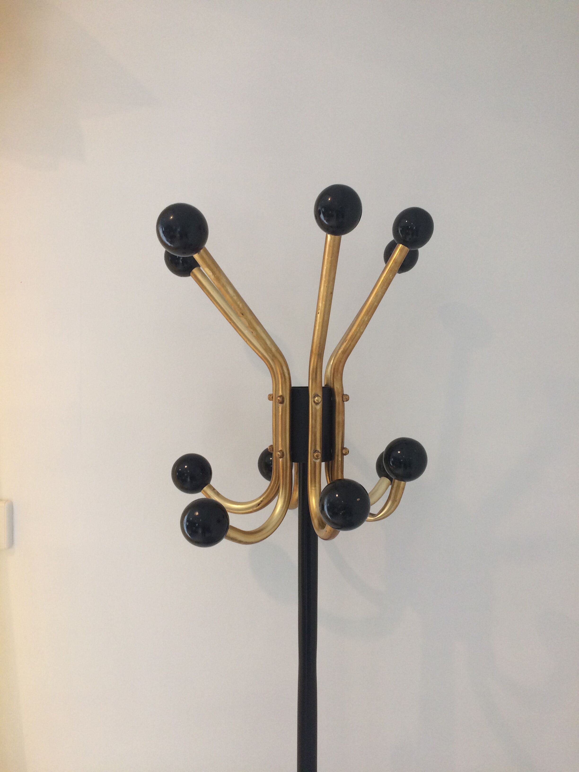 Door coats black/brass