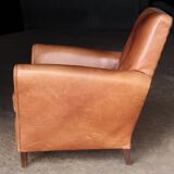Vintage leather club armchair. very good condition.
