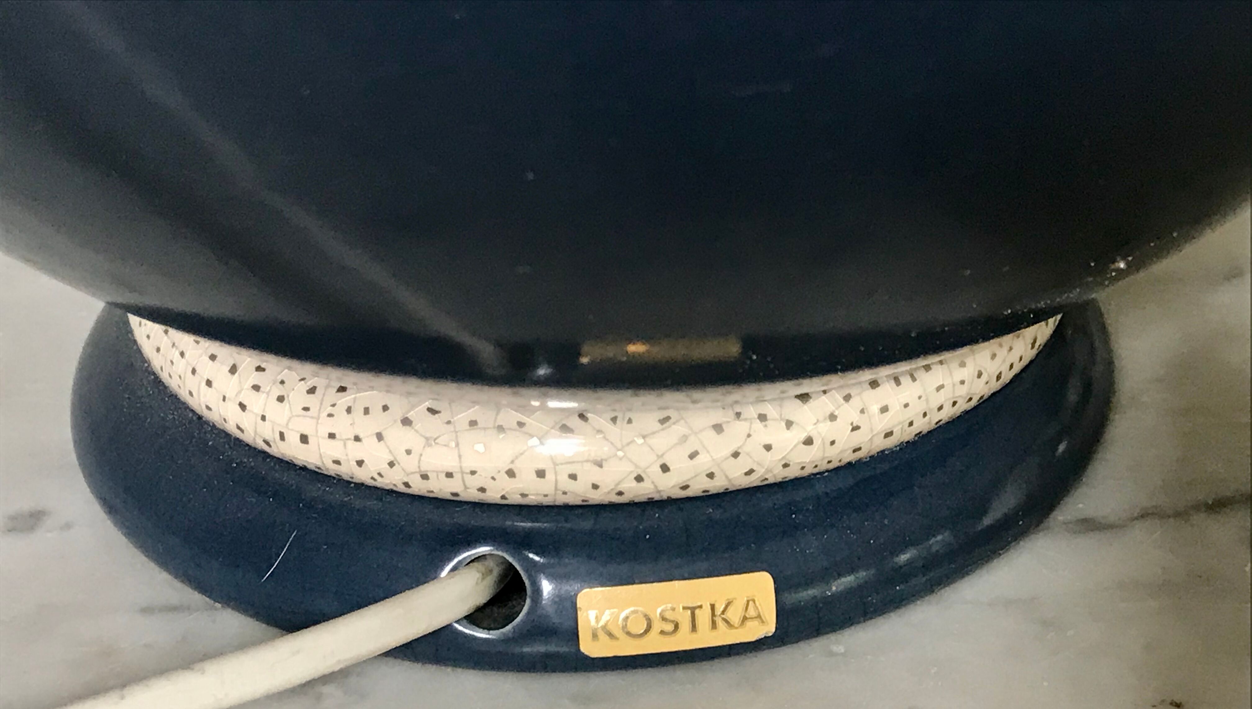 Kostka cracked ceramic lamp