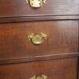 Commode anglaise ancienne dotée de 5 tiroirs et d'une patine