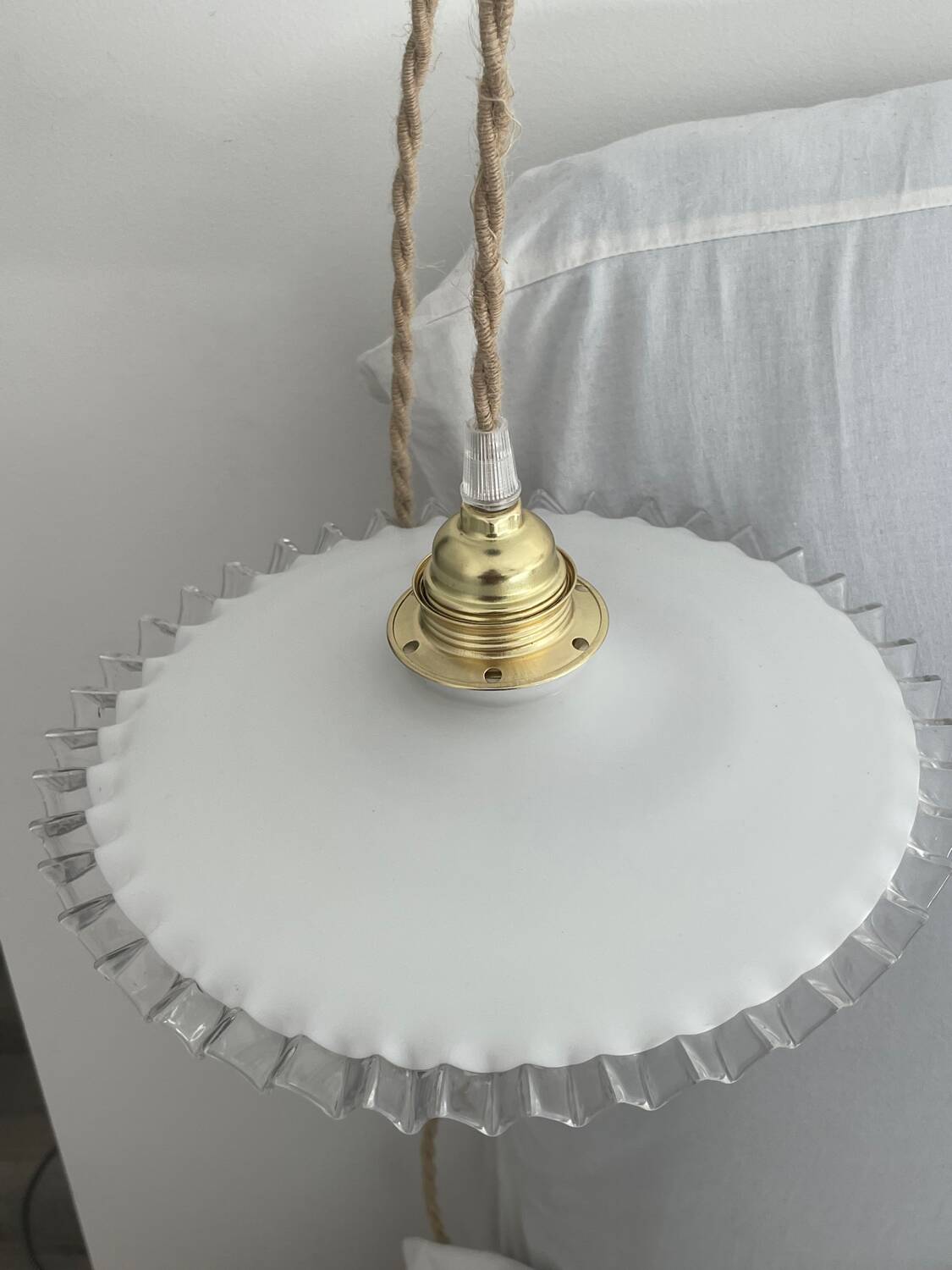 Pair of lace-edged opaline portable lamps with cord wire