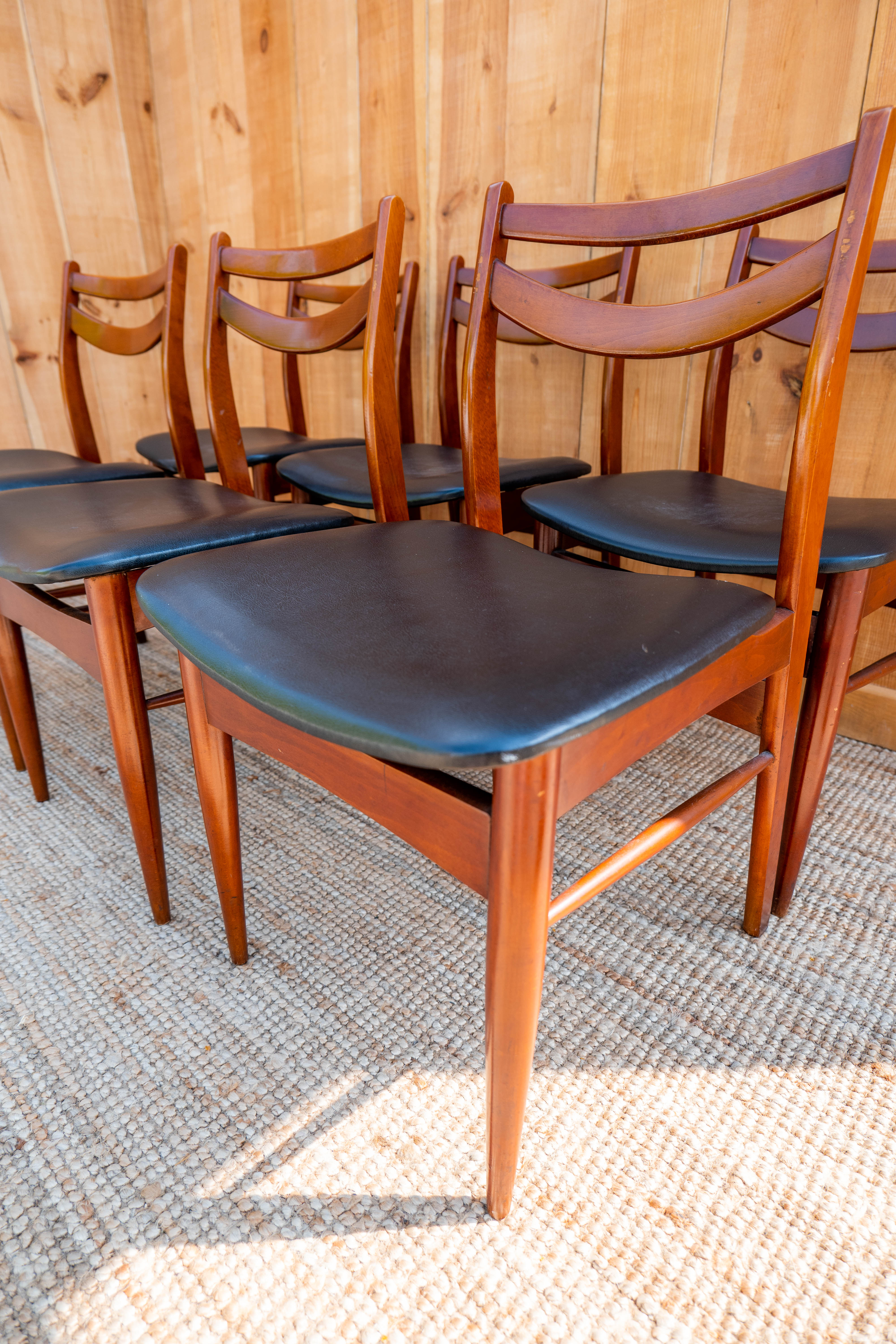 6 Scandinavian chairs