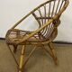 Fauteuil coquille en rotin pour enfant