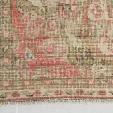 Tapis persan ancien noué main rouge corail, médaillon central floral