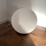Lampe boule blanche