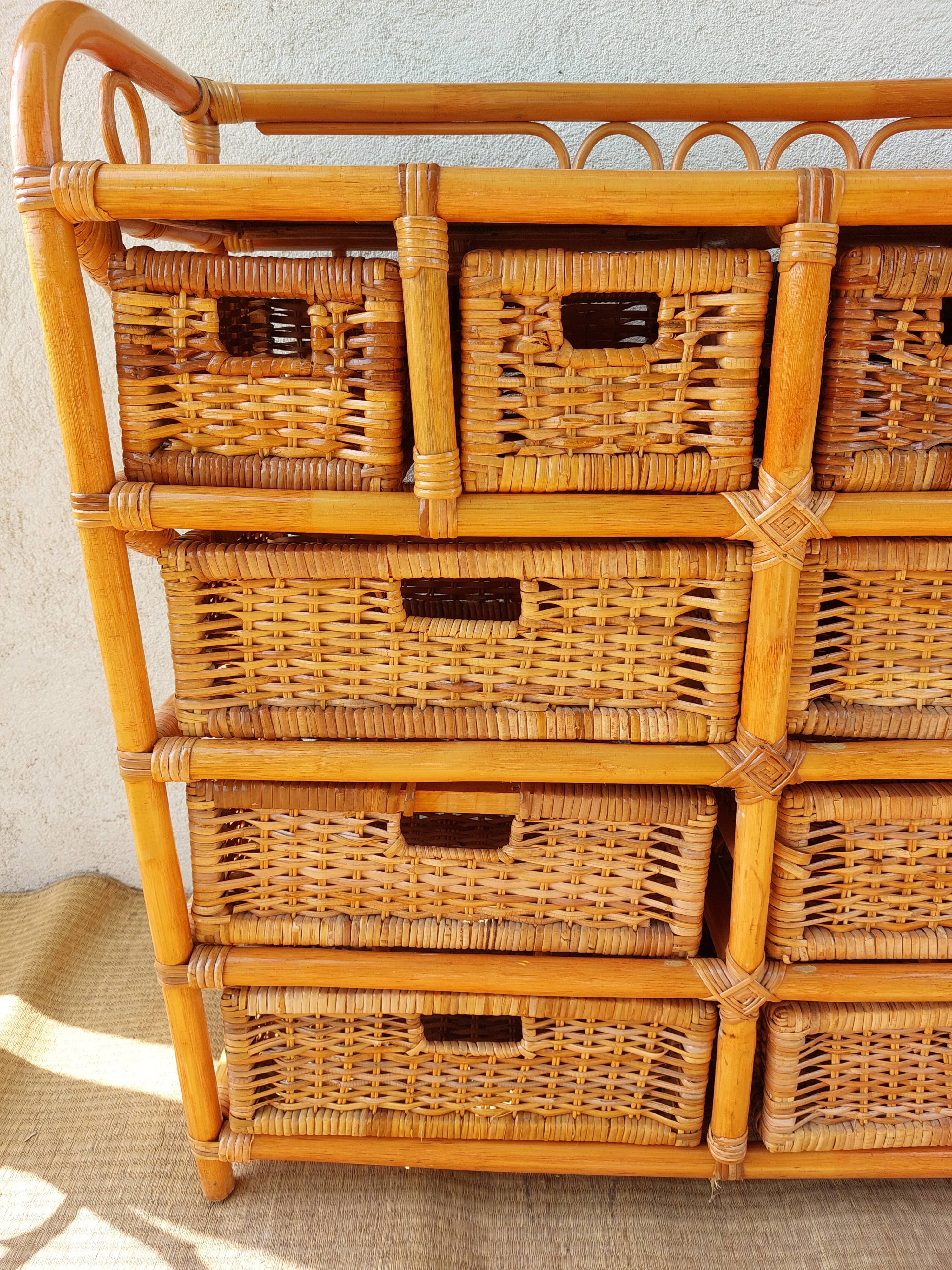 Commode en osier