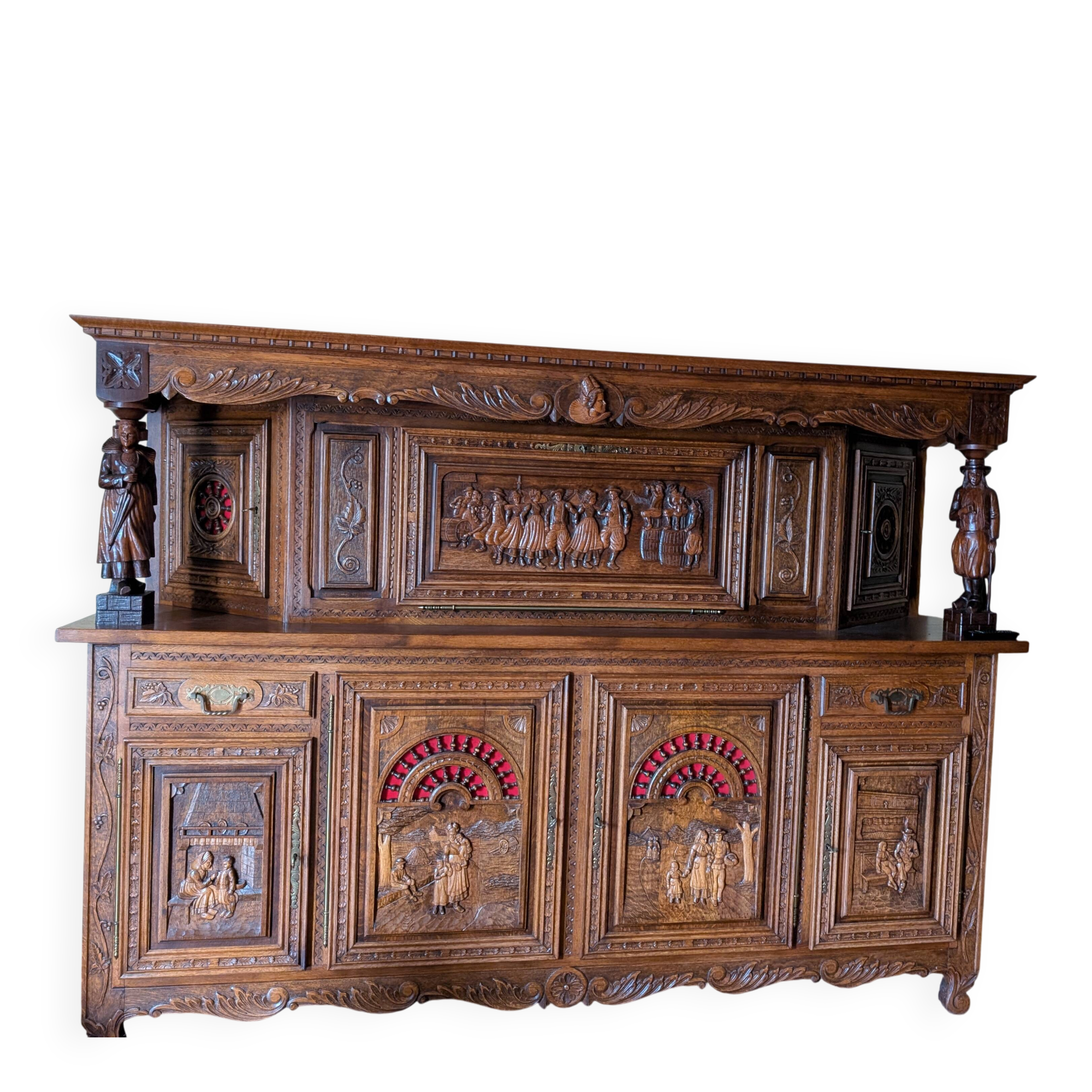 buffet breton sculpte par  ébéniste