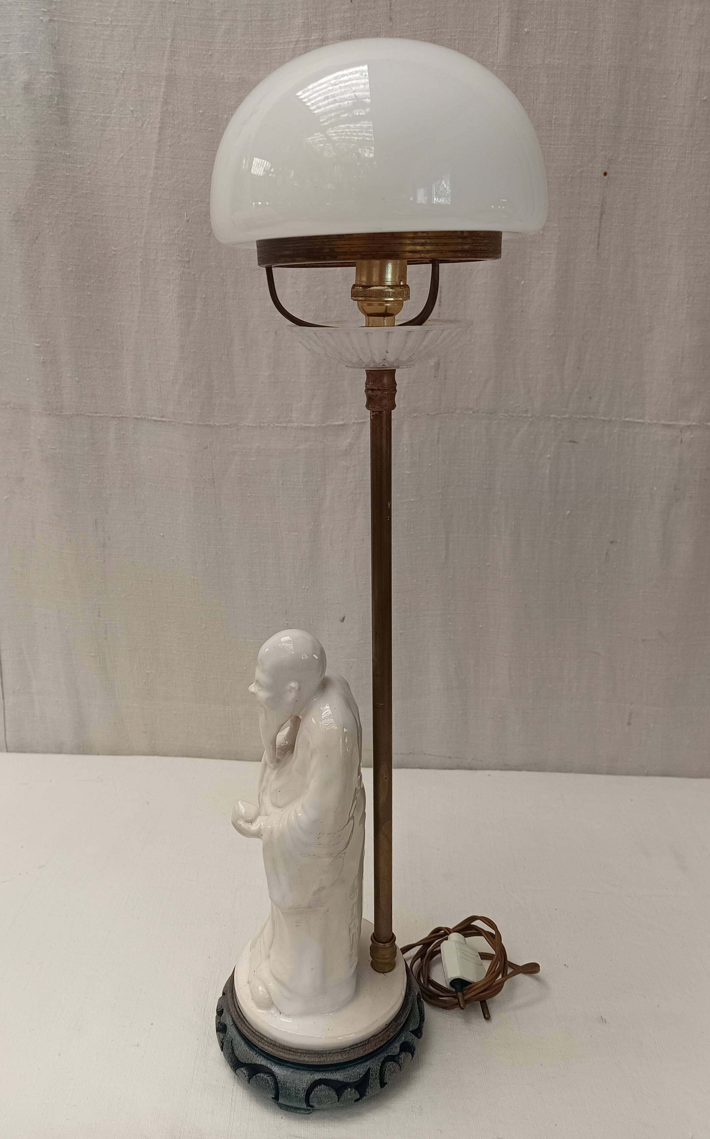 lampe ancienne porcelaine blanche opaline personnage SHOU 51 cm
