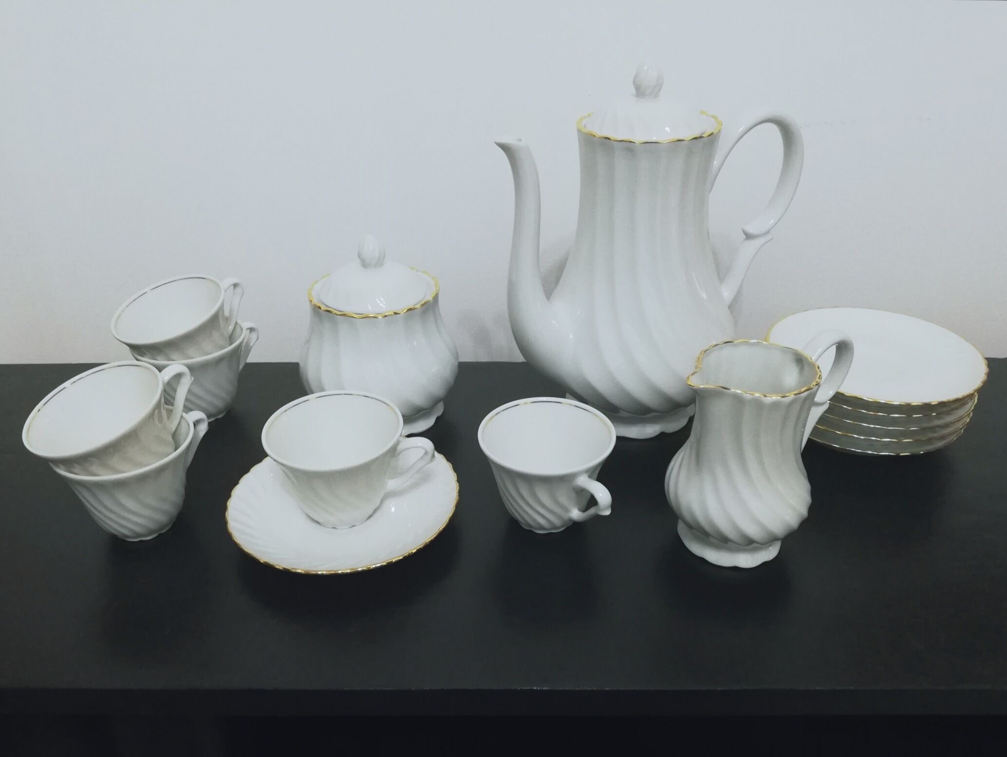Porcelain coffee service by Philippe Deshoulieres